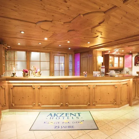 Hotel Akzenthaus Alpenrose 3*