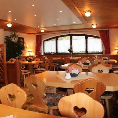 Akzenthaus Alpenrose Hotel 3*
