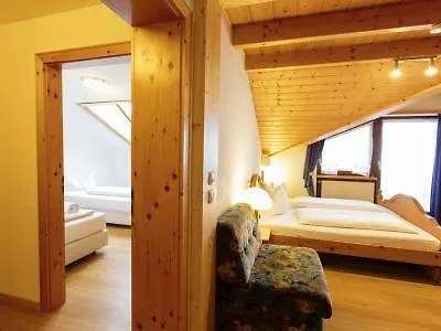 Akzenthaus Alpenrose Hotel 3*
