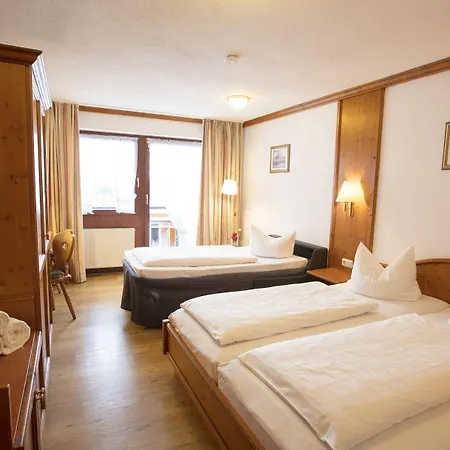 Akzenthaus Alpenrose Hotel 3*